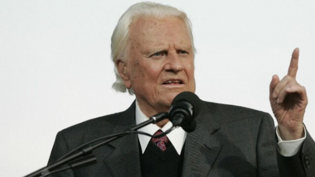 Billy Graham: Los Cristianos no deben ser Obligados a dar Dinero a las Iglesias