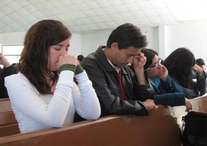 La diferencia entre ir a tu trabajo e ir a la Iglesia a Adorar al Señor.