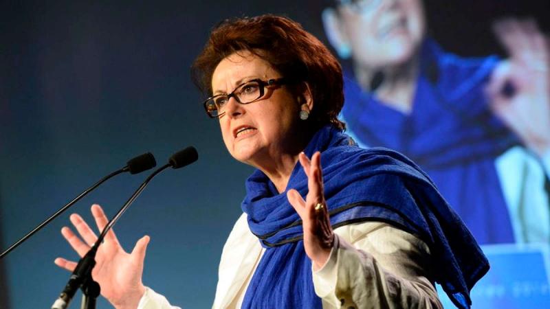 Diputada es condenada a pagar cinco mil euros por citar la Biblia