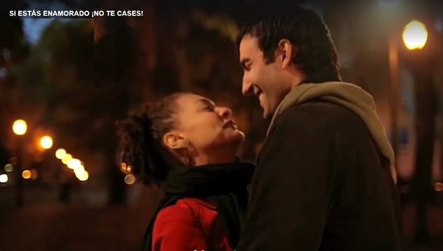 ‘Si estás enamorado ¡no te cases!’: video viral inspirado en Corintios