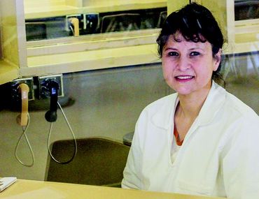 Mujer se convierte a Cristo y confiesa asesinato