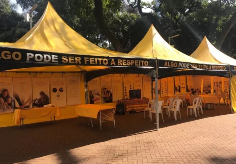 Religión de Tom Cruise, Cienciología quiere convertir a  brasileños y envía “misioneros”