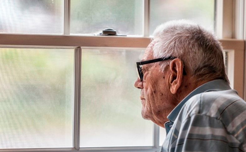 Hombre de 75 años vence al coronavirus con un solo pulmón