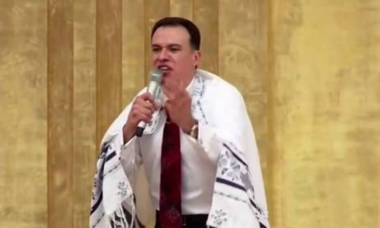 Pastor de iglesia Pare de Sufrir pide que fieles donen vehículos como prueba de fe