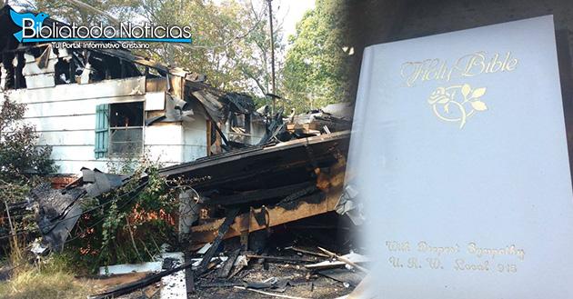Biblia se halla intacta luego que el fuego consumiera una casa en EE.UU.