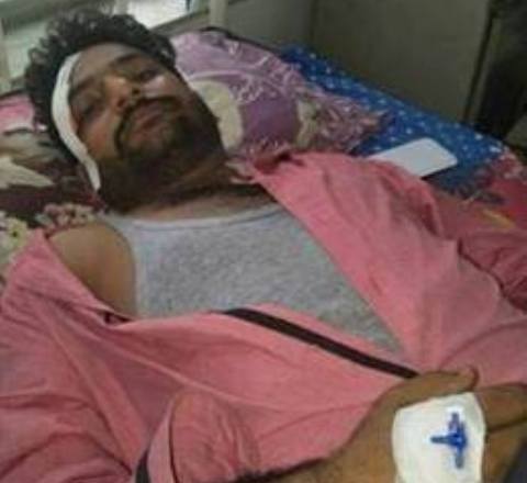 Pastor golpeado con bastones de metal por evangelizar en India