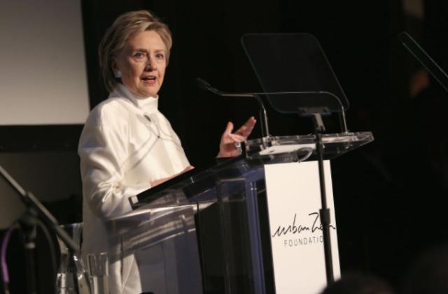 Hillary Clinton revela cómo se volvió a la oración tras la derrota con Trump