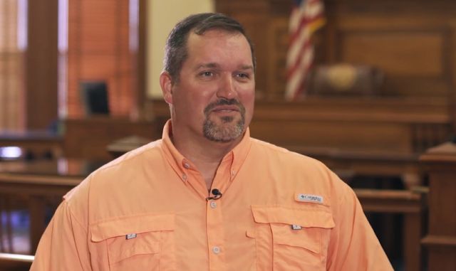 Hombre condenado a 500 años de prisión evangeliza en la cárcel, tras convertirse