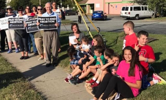 Casi 500 bebés salvos de aborto, después que cristianos realizaran campaña de oración