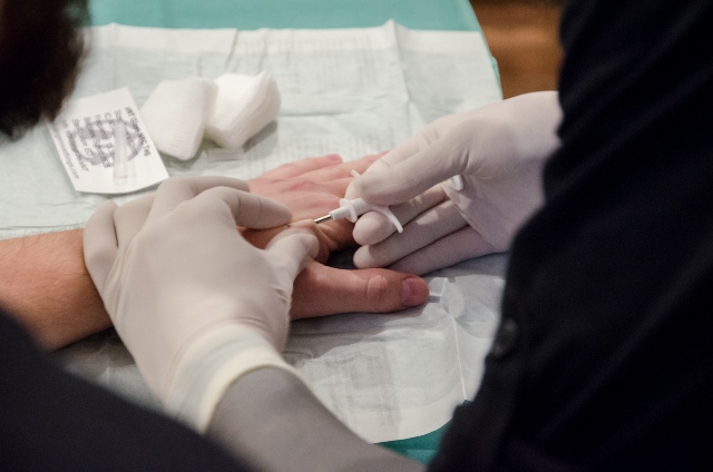 Brasileños podrán implantarse chip durante evento masivo