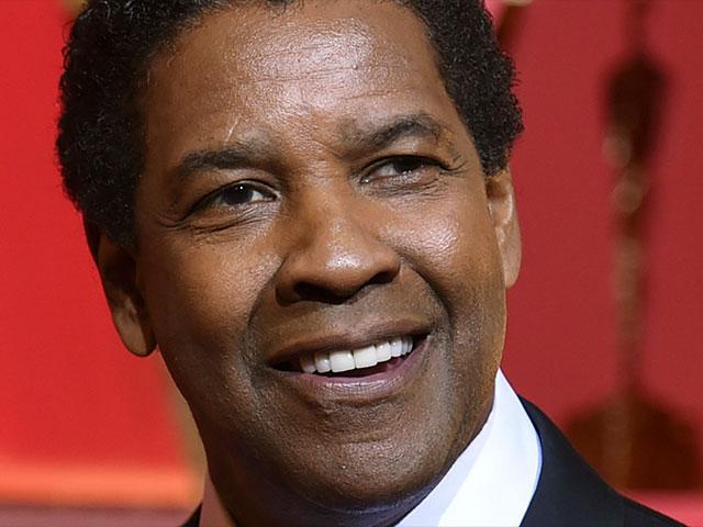 Denzel Washington dice que Dios nos bendijo con redes sociales no para ser adictos a ella