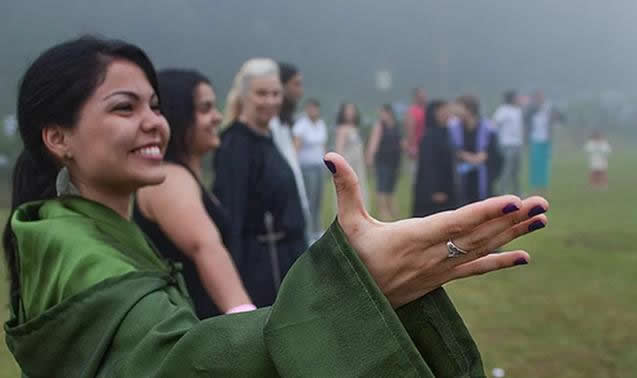 Movimiento feminista está fortaleciendo la brujería, dice investigador