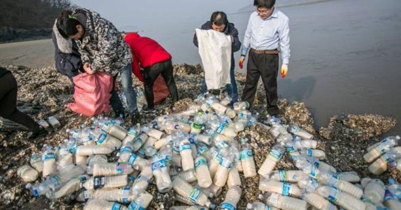 Misioneros envían arroz y biblias por el mar a norcoreanos
