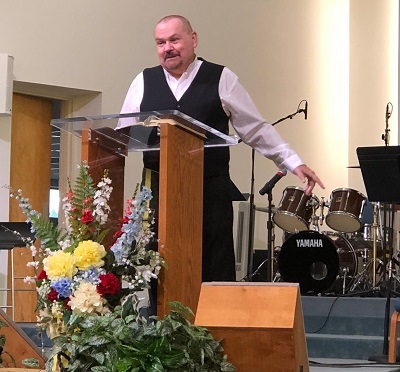 Pastor declarado muerto, vuelve a la vida