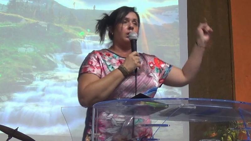 Ex lesbiana: “No paren de orar, yo soy fruto de oración”