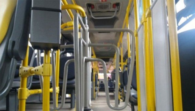 Evangélica agredida por cantarle a Dios en un bus