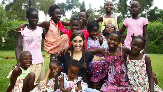 Misionera arriesga todo “por amor”