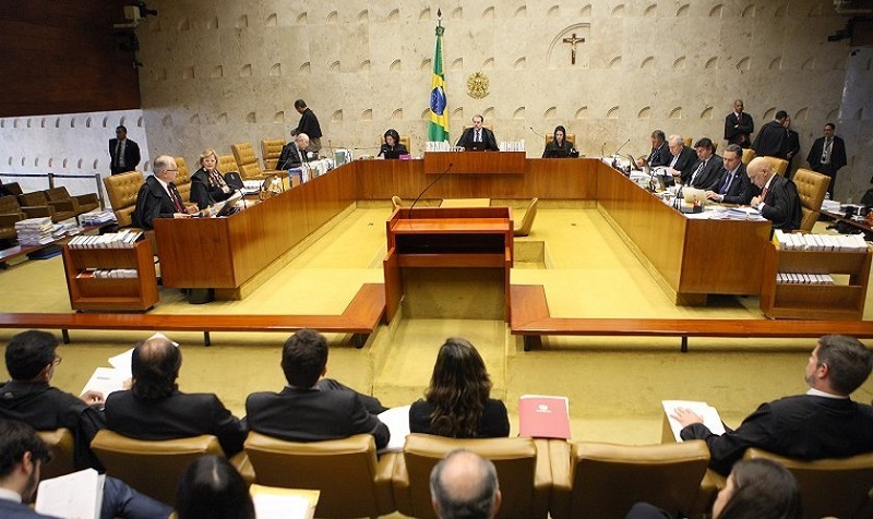 Tribunal brasileño quiere prohibir a pastores que prediquen contra homosexualidad