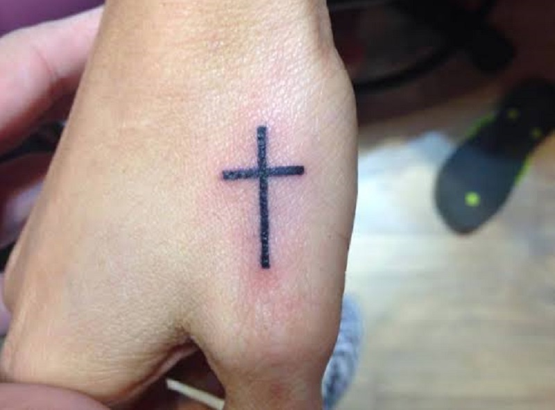 Iglesia Pare de Sufrir desmiente rumores de estar tatuando mano de sus fieles
