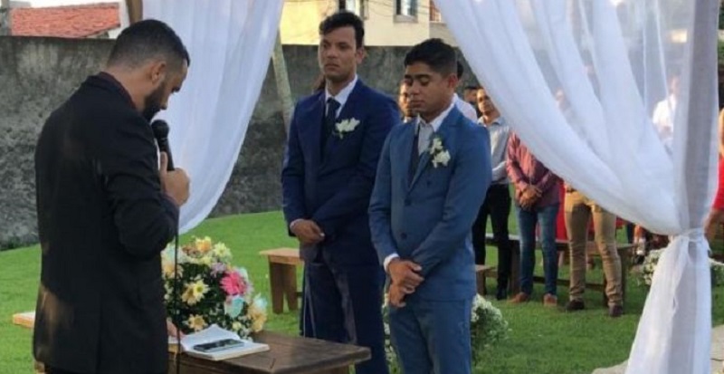 Pastor bautista celebra matrimonio gay y critica a evangélicos conservadores