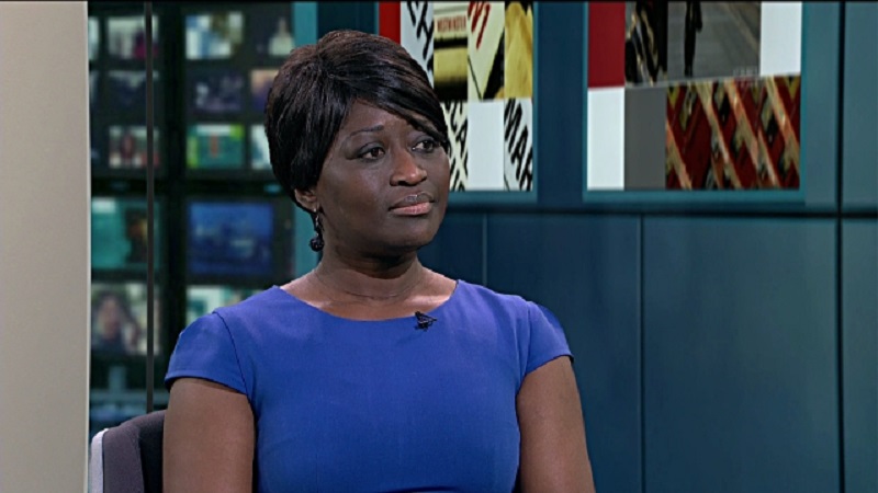 Despiden a enfermera por ofrecerle una Biblia a un paciente con cáncer