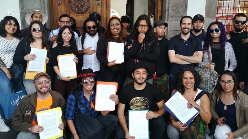 Ecuatorianos abandonan masivamente la iglesia católica