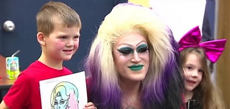 Pastor arrestado por criticar charla infantil LGBT en EEUU