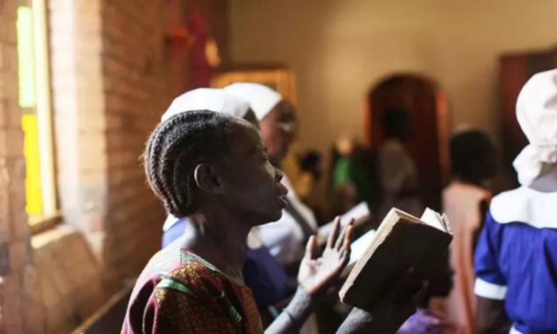 23 cristianos son asesinados en ataque de iglesia