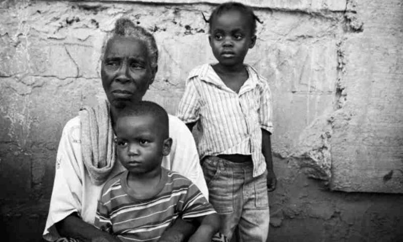 Embarazada sobrevive a masacre de cristianos al esconderse 4 días en un pozo