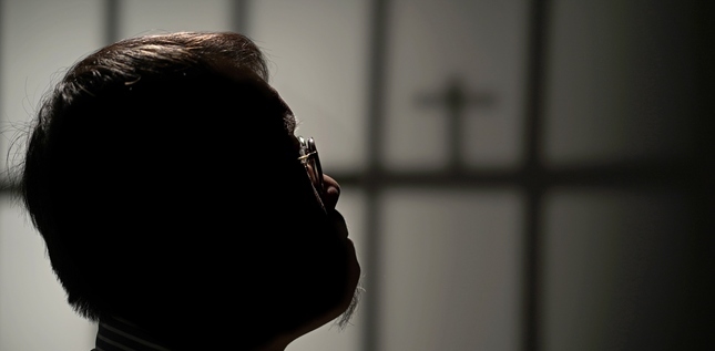 Intentan desalojar la iglesia de Xinjiang, en China, para demolerla