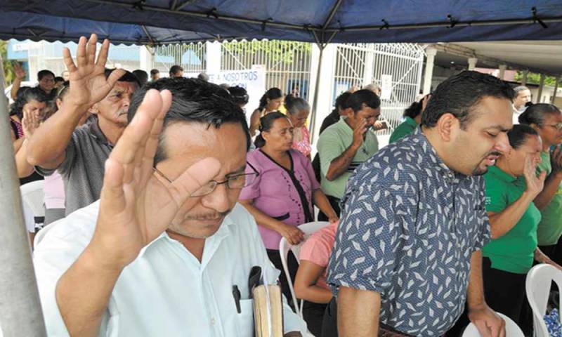 Nicaragua: iglesias reanudan servicios por temor a represión