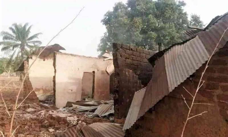 Extremistas Fulani matan a 32 cristianos y queman 200 casas en Nigeria