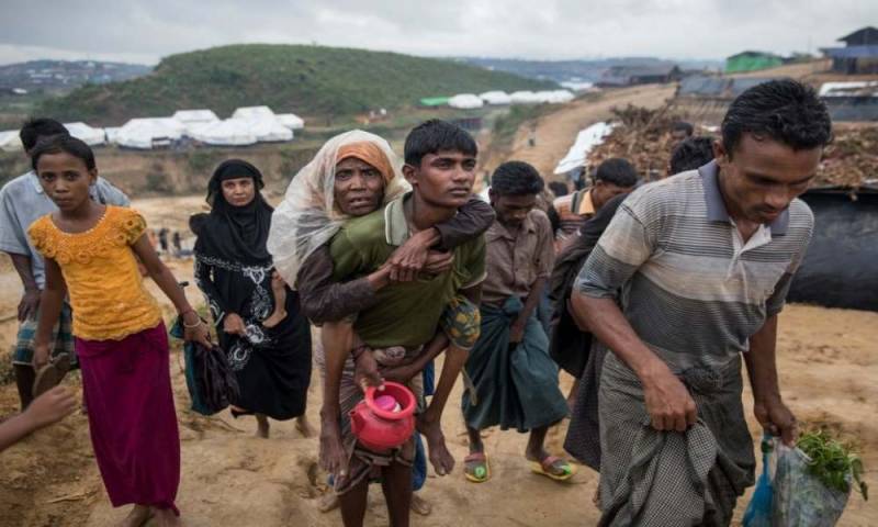 Cristianos rohingya son obligados a huir en búsqueda de refugio