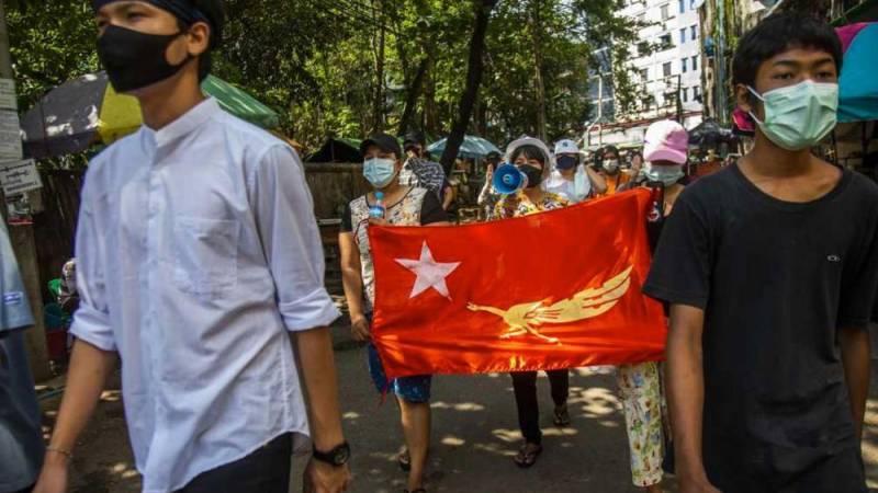El pueblo de Birmania protesta contra los ataques a la fe