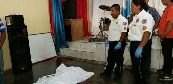 Pastor es asesinado cuando oraba dentro de la iglesia