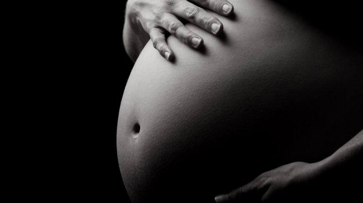 Científico amenazado de muerte por divulgar nuevo estudio sobre aborto