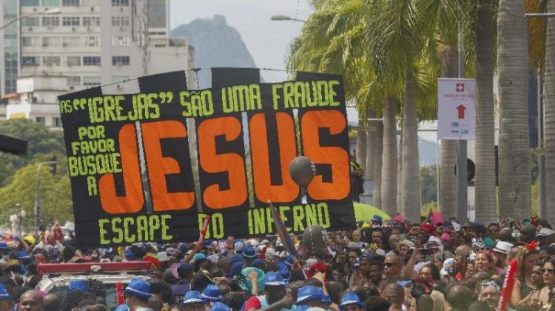Grupo evangeliza durante Carnaval con mensaje: “Escape del infierno”