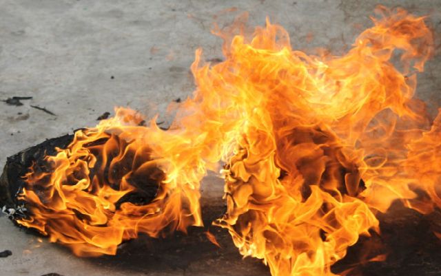 Hechiceros mueren tras caerle “fuego del cielo” en sacrificio de niños