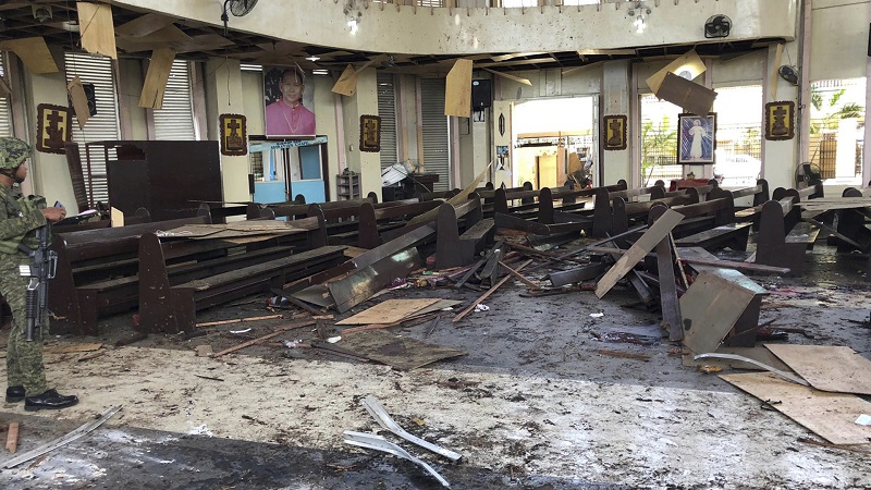 Ataque a iglesia en el sur de Filipinas deja 20 muertos