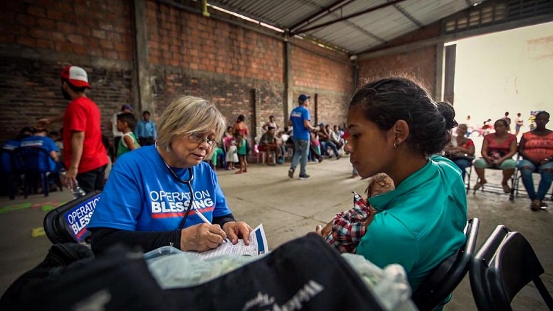 Acción evangélica distribuye más de 1.100 comidas, medicinas y agua a venezolanos