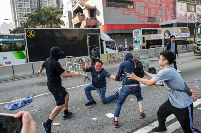 Manifestaciones en Hong Kong se intensifican tras muerte de estudiante cristiano