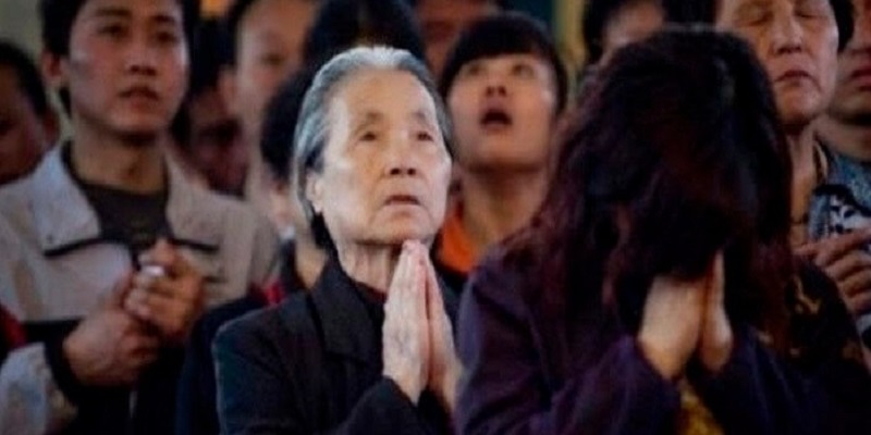 Cristianos en China con miedo ante nuevas leyes de persecución