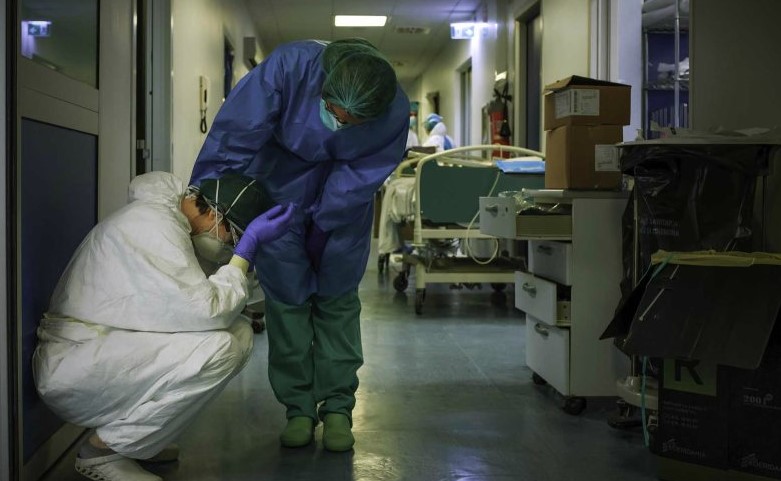 Una enfermera colombiana de 24 años fallece por COVID-19