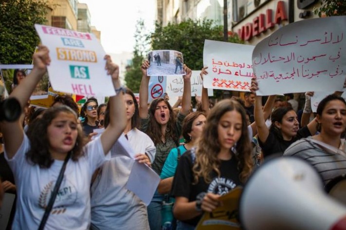 Mujeres israelíes se manifiestan en contra del feminicidio