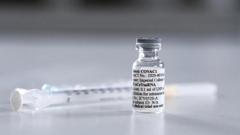 Gran Bretaña inicia ensayos de posible vacuna de coronavirus