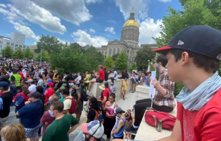 Miles de cristianos se congregaron en Atlanta para rechazar el racismo