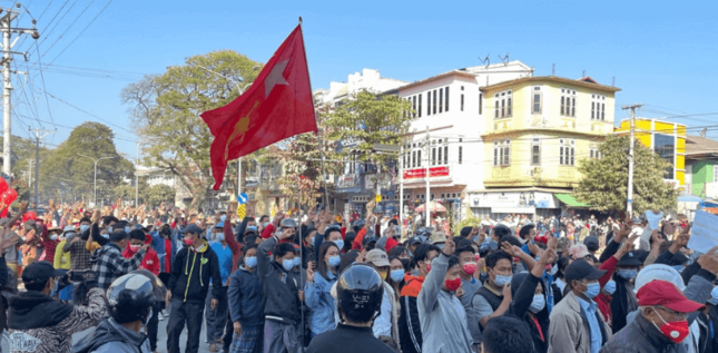 Continúan las protestas en Myanmar