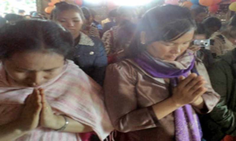 India: cristianos son expulsados de aldea por no renunciar a su fe