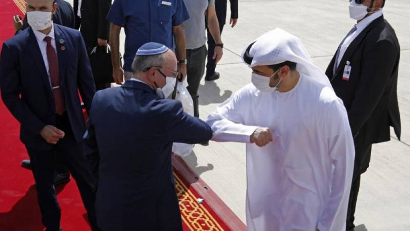 Israel y EAU firmarán acuerdo de normalización en una semana