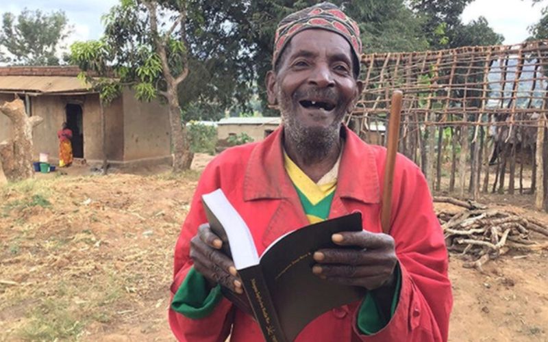 Ciego de un ojo, exmusulmán de 86 años recibe sanidad después de soñar con Jesús